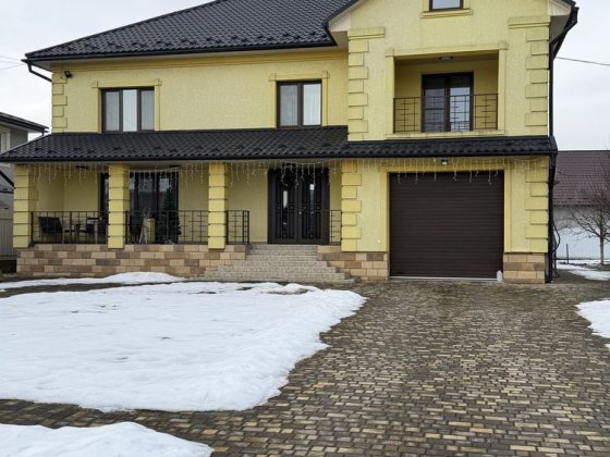 Продається будинок Лужани Лужаны