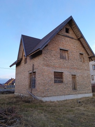 Приватний будинок у м. Любомль - фото 1