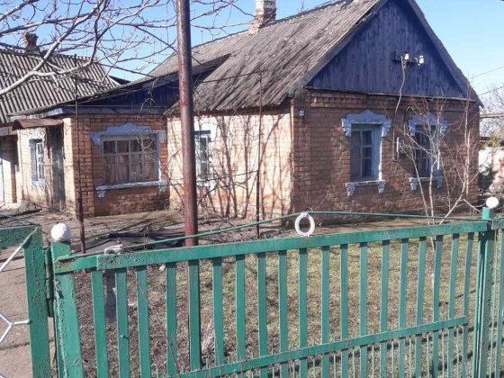 Продам дім біля річки. Покров