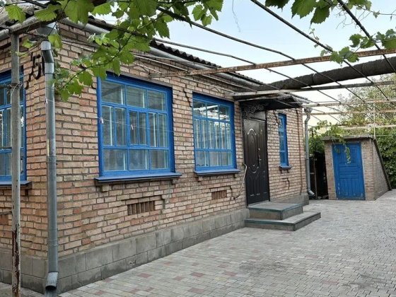 Продам будинок у м. Покров