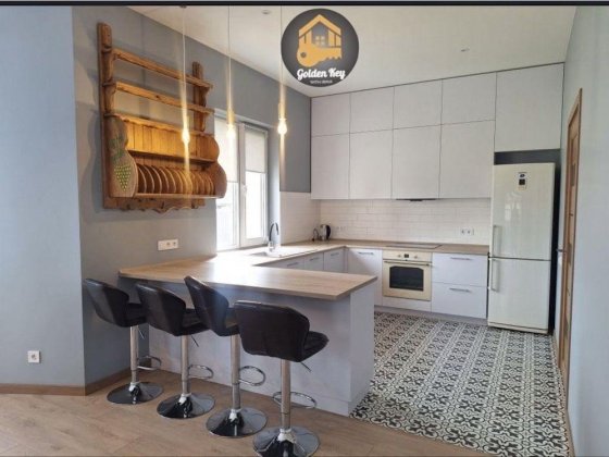 Продам Просторий Мебльований Будинок 220м2, 10соток , с. Гора , 10км Кедина Гора