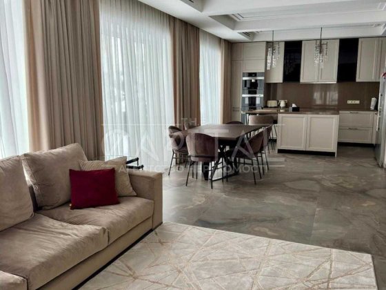 Продаж/Будинок/Повністю автономний/Бровари/Сонячні панелі/Басейн Бровари