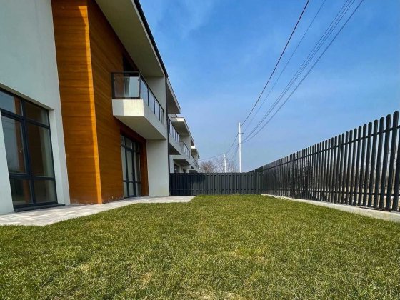 Таунхаус 127 м², 4 кімнати, повністю мебльований, котеджне містечко Ивано-Франковск