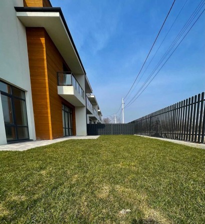 Таунхаус 127 м², 4 кімнати, повністю мебльований, котеджне містечко - фото 1