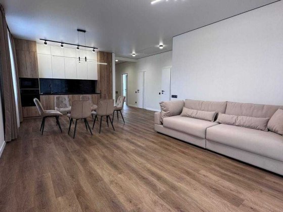 Будинок в Бучі з новим та сучасним ремонтом, поруч Парк, магазини Буча