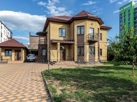 Продажа дом / Вишнёвое Крюковщина Гатное / 375 м2 / 8 соток / 7 комнат Вишневе