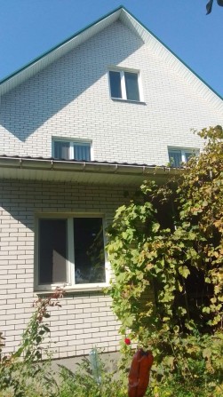 БЕЗ ПОСЕРЕДНИКІВ господар продає будинок у м. Бориспіль - фото 1