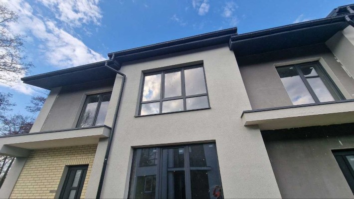 Будинок-таунхаус - 10 хв до Центру міста! - фото 1