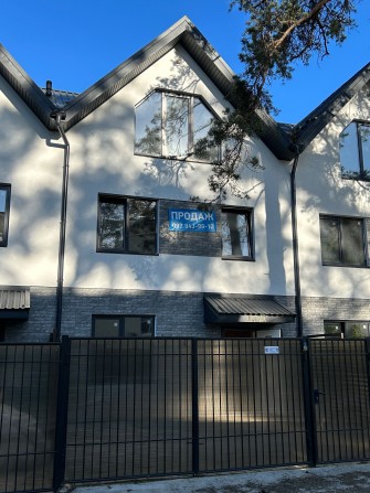 Продам свій таун-хаус, можна під Сертифікат - фото 1