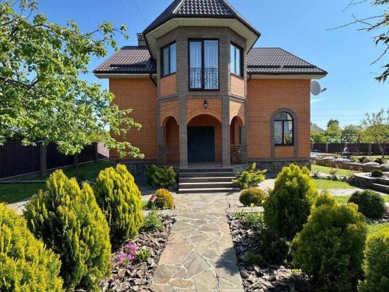 Продається будинок з басейном, укриттям та тепловим насосом! Бровари