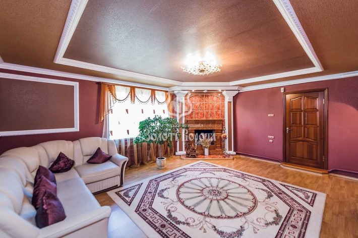 Низька ціна! Будинок з гаражем. 10 сот. Бориспіль, вул. Олеся Гончара - фото 1