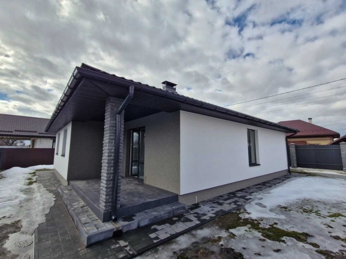 Новий будинок з газом, права сторона міста - фото 1