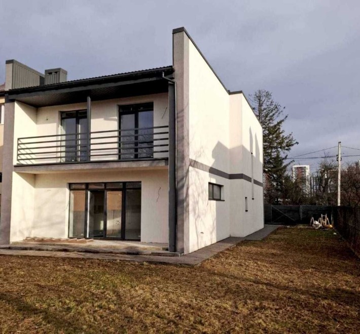 Продам особняк, р-н озера - фото 1