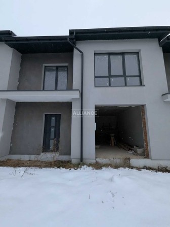 Готовий таунхаус в Опришівцях - фото 1