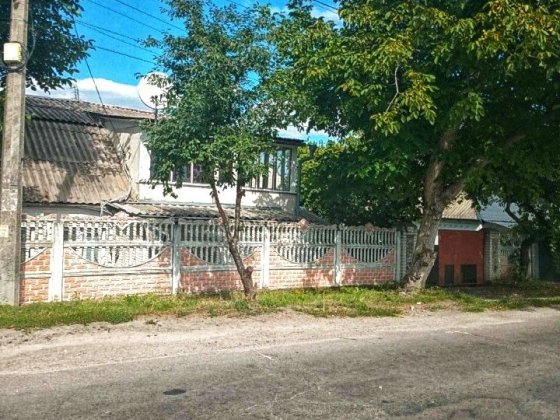 Продам ч/б поруч Таращанський м-в! Біла Церква