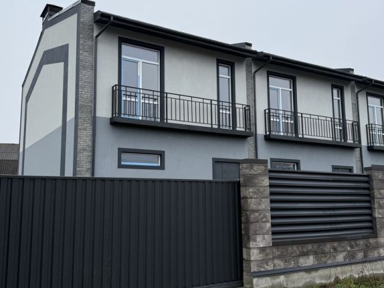 Продаж будинку з укриттям. Є-оселя, є-відеовленя Бровары