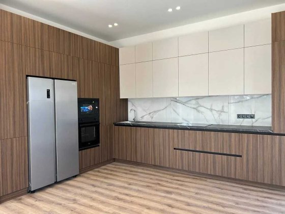 Сучасний будинок з дизайнерським ремонтом біля ТЦ Арсен Ивано-Франковск