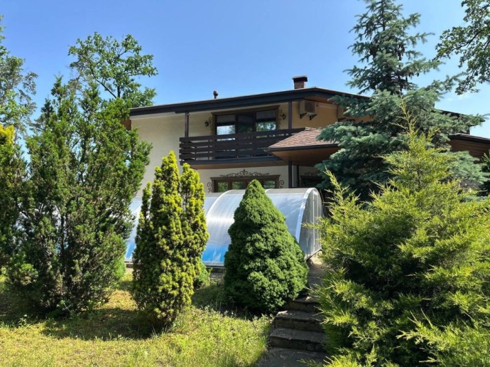 Шикарний будинок з басейном в Лісовій Бучі. 25 соток. - фото 1