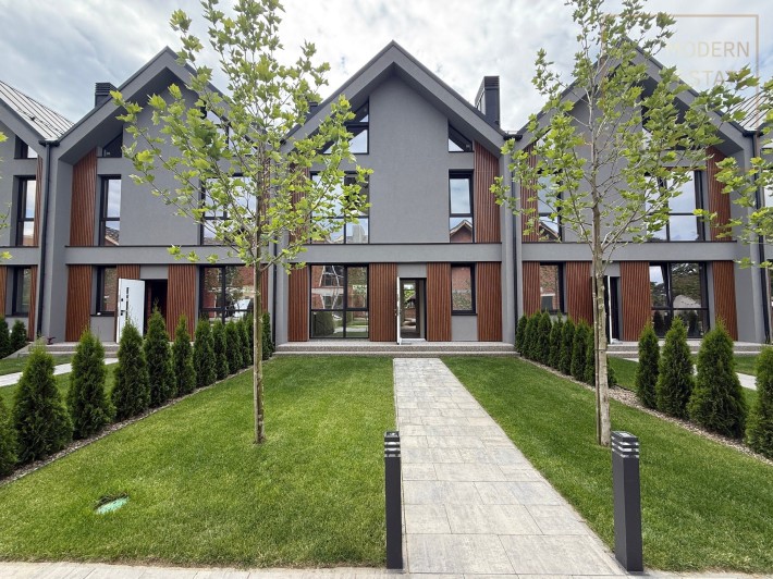 Таунхаус з власним укриттям Буча, центр, 125 м2+40 м2 мансарда - фото 1