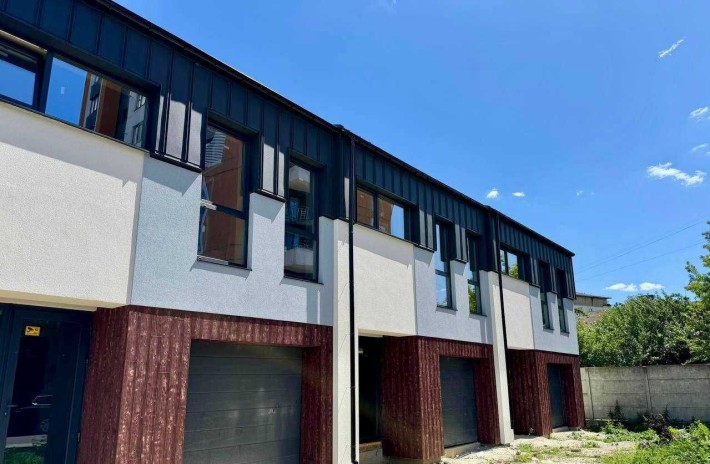 Таунхаус у ТОП-локації міста! 5 хв до ТРЦ Veles Mall! - фото 1