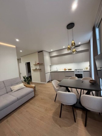 Кутовий таунхаус Дуплекс з дорогим ремонтом Газ Програми - фото 1