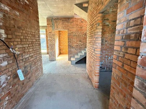 Цегляний будинок 135 м² на 7 сотках—газ, монолітне перекриття,бруківка Ирпень