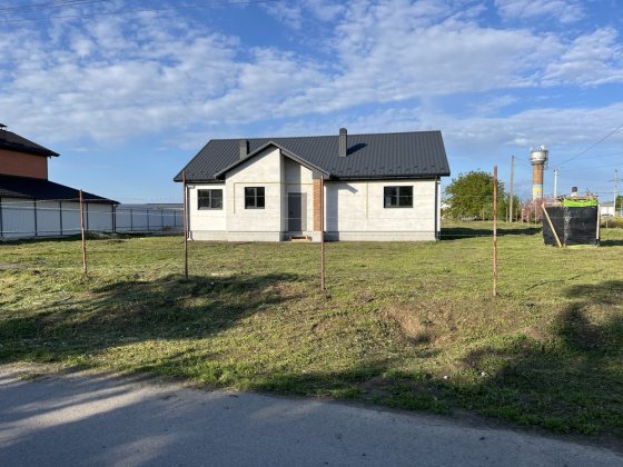 Продам будинок. Новобудова