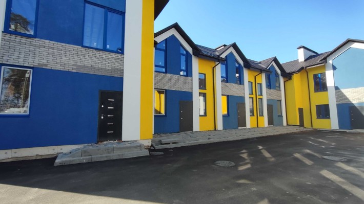 Сучасний таунхаус 71м² у центрі Ірпеня ГАЗ Всі комунікації Поруч парки - фото 1