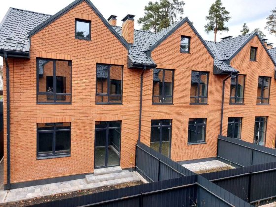 Рідкісний стат продажу ТАУНХАУСіВ в найвостребуванішій локації Ірпіня Ирпень