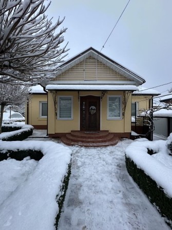 Будинок з басейном в Ірпені . 7 соток - фото 1