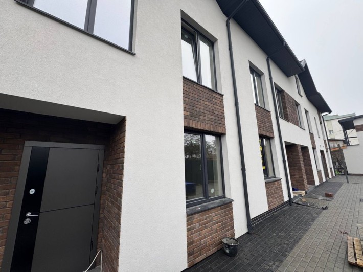 Таунхаус у центрі міста 125м2, 4 кімнати Є ТОРГ‼️3 поверхи + ділянка - фото 1