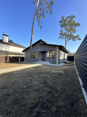 Продам кирпичный дом в Буче!Район ресторана Бистро Пекаря - фото 1