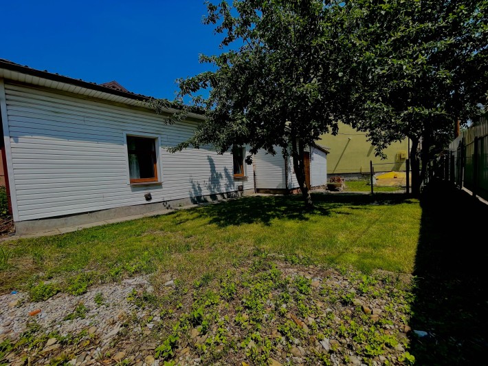 Будинок Вовчинецька (Центр, Комунікації) - фото 1