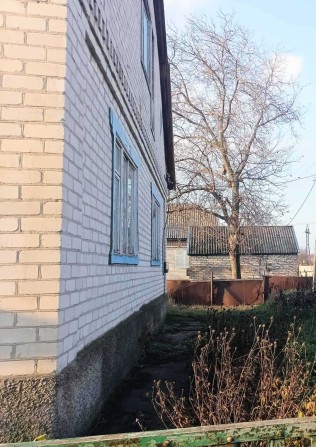 Цегляний будинок Піщане 2 км Кременчук 15 соток - фото 1