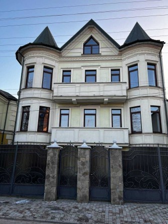 Продається будинок в престижній локації міста - фото 1