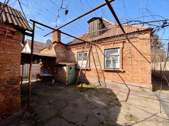 Продаж будинок з великою ділянкою по пр Поштовий, Цетрально-Міський Кривой Рог