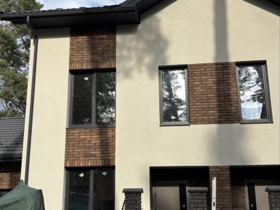 Готовий таун в класній локаціі, з газом і центральними комунікаціями Ірпінь