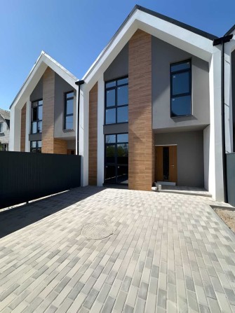 Таунхаус в Центрі Міста поруч з Набережною. Топ Локація. Без % - фото 1