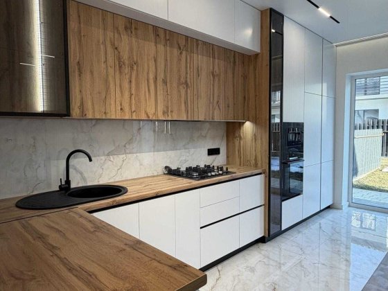 Зданий Таунхаус ,134м ,2 сот землі Ивано-Франковск