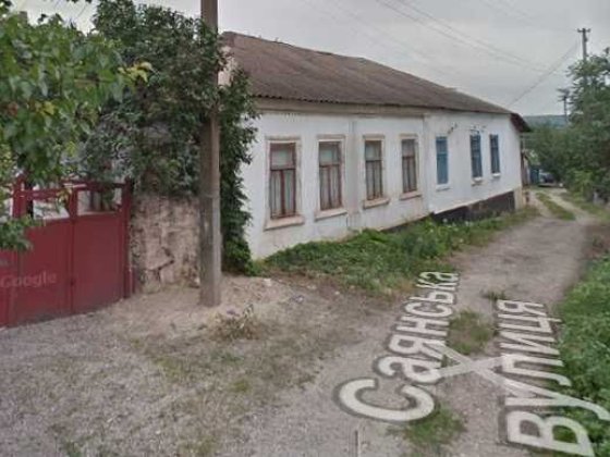 Невеликий дім в центрі міста, вул.Смарагдова (Саянська) Кривой Рог