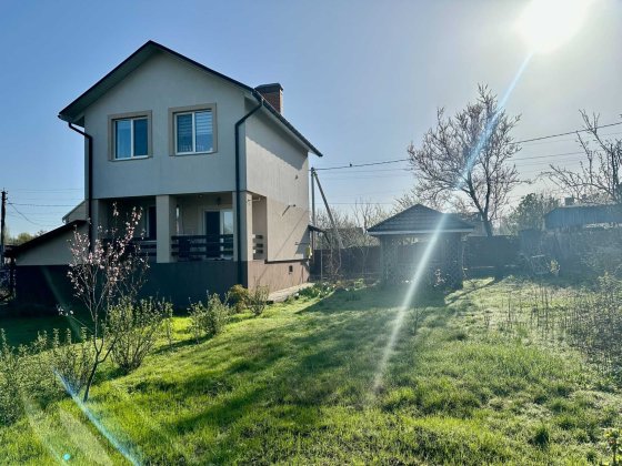 Будинок з ремонтом у Бучі, СЕРТИФІКАТ | газ, тепла підлога, цоколь Буча