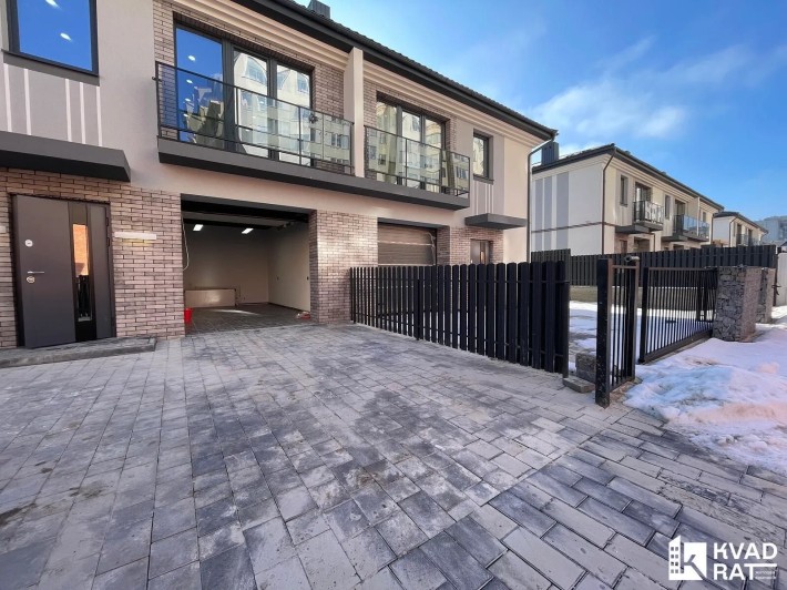 Престижний таунхаус з дизайнерським ремонтом —одна з найкращих локацій - фото 1