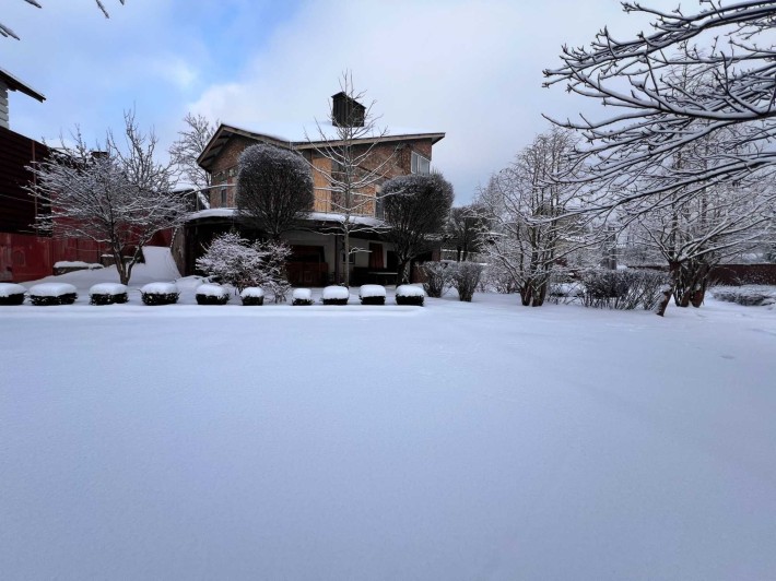 Архітектурна фортеця в 5км від Києва. Ланшафтна ділянка 18 соток. - фото 1