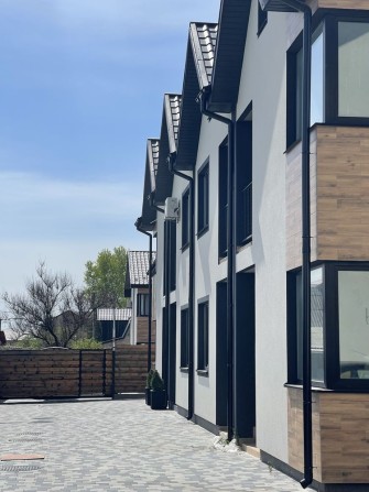 Таунхаус 95 м² в Ірпені, 1,5 сотки, поруч школа, парк - фото 1