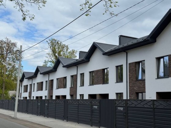 Продаж таунхаусу, Ірпінь центр! Ірпінь