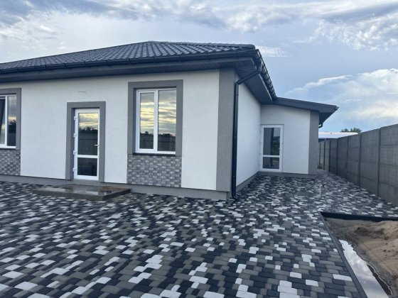 Продам окремий будинок 105 м.кв., 7,5 соток  - 75000 $ Ірпінь