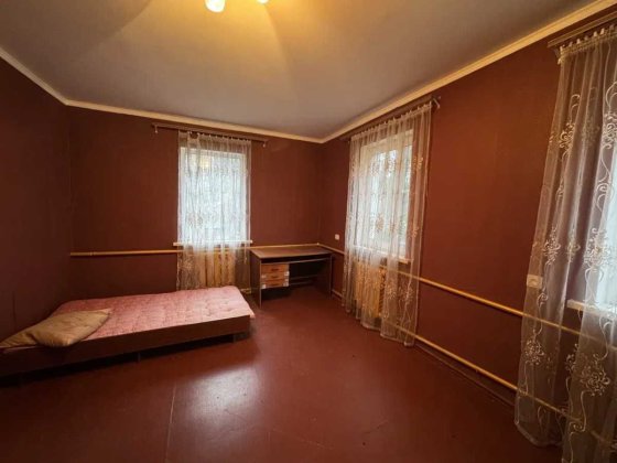 Продаж частини будинку в Лісовій Бучі. Сертифікат. 6 соток землі. Газ Буча