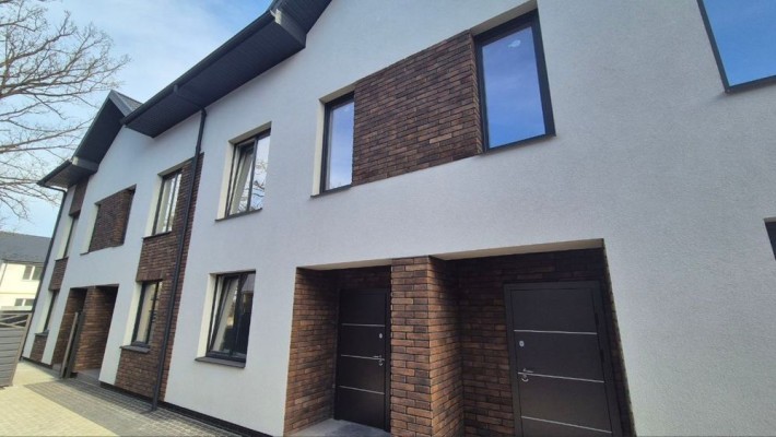 Таунхаус з центральними комунікаціями в районі парку Правика - фото 1