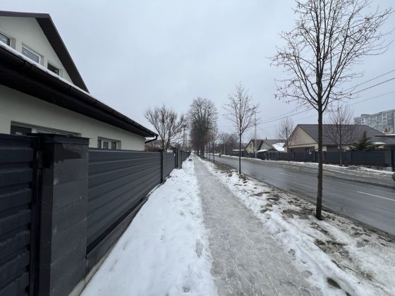 Продаж частини будинку та ділянки 6 соток, вул. Вокзальна, 57 Буча