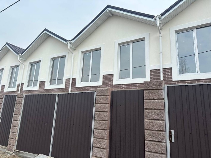 готовий таунхаус в центрі Бучі, продаж по сертифікату - фото 1
